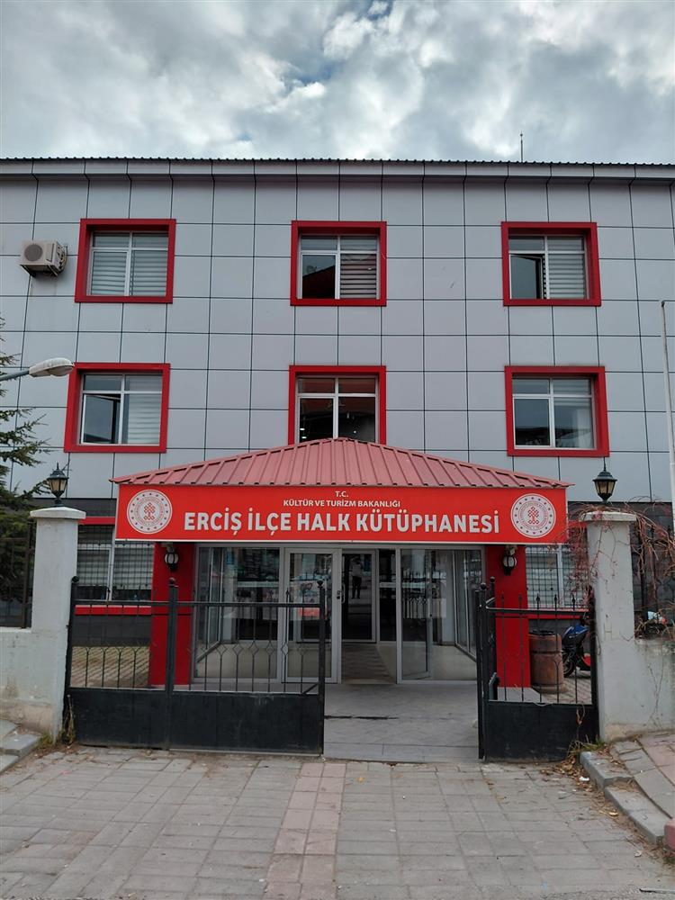 erciş ilçe halk giriş.jpg