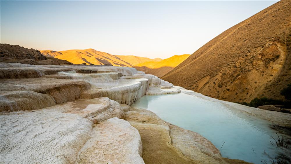 Van Başkale  Travertenleri  1 .jpg