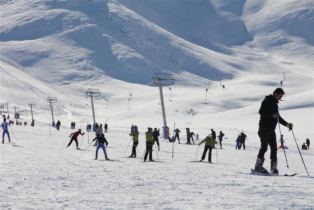 Gevaş Abalı Kayak Tesisleri- Van Gençli ve Spor İl Müdürlüğü Arşivi  8 .JPG